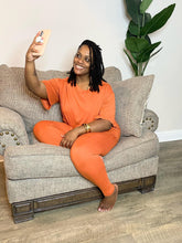 Load image into Gallery viewer, Mango Luxe Legging Set